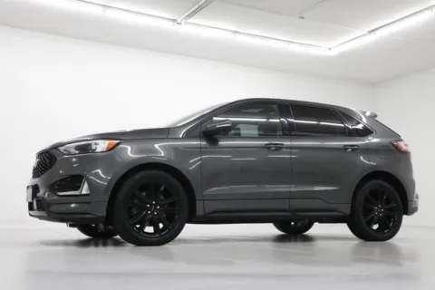 Photos of 2020 Ford Edge ST Line for sale in Clinton, MO at Jim Falk Motors