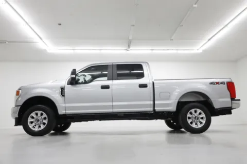 Another view of 2022 Ford Super Duty F-350 SRW XL for sale in Clinton, MO at Jim Falk Motors