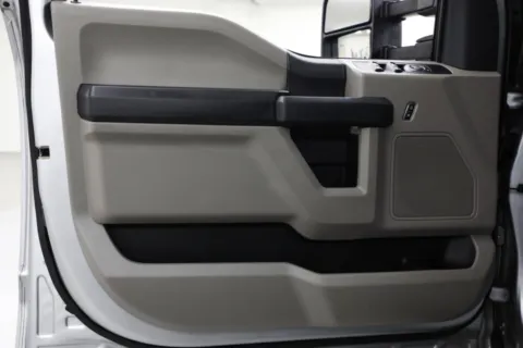 Photos of 2022 Ford Super Duty F-350 SRW XL for sale in Clinton, MO at Jim Falk Motors