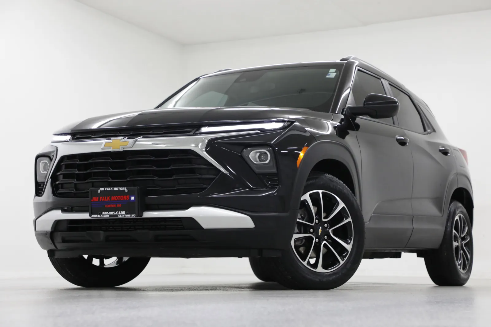 Black 2024 Chevrolet Trailblazer LT for sale in Clinton, MO