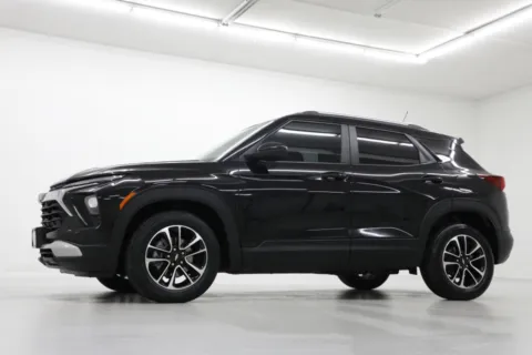 Photos of 2024 Chevrolet Trailblazer LT for sale in Clinton, MO at Jim Falk Motors