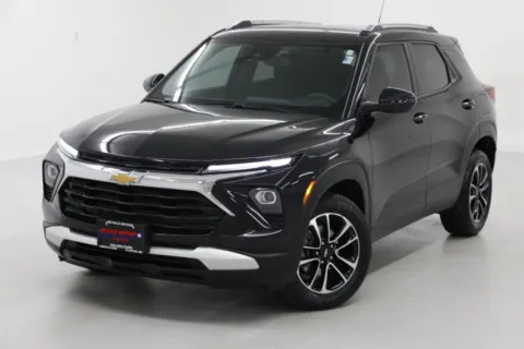 More photos of 2024 Chevrolet Trailblazer LT at Jim Falk Motors, MO
