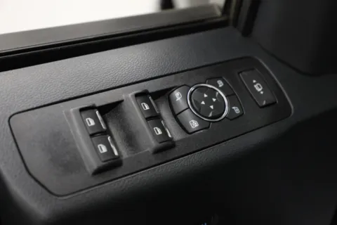 Another view of 2022 Ford Super Duty F-350 DRW LARIAT for sale in Clinton, MO at Jim Falk Motors