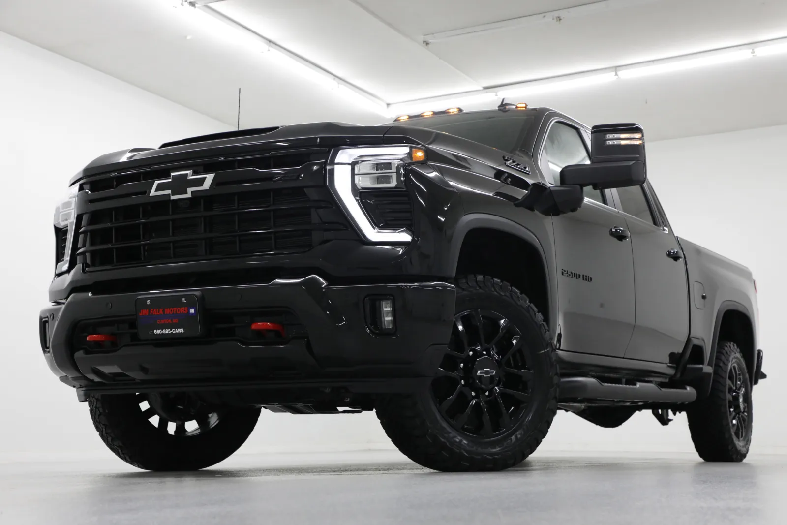 Black 2026 Chevrolet Silverado 2500HD LT for sale in Clinton, MO