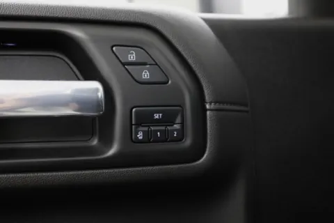 More photos of 2023 GMC Sierra 2500HD SLT at Jim Falk Motors, MO