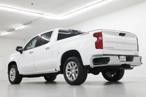 More photos of 2021 Chevrolet Silverado 1500 LTZ at Jim Falk Motors, MO