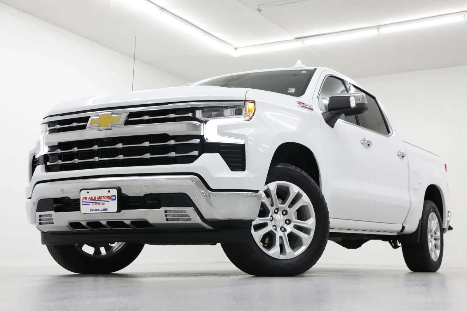 White 2023 Chevrolet Silverado 1500 LTZ for sale in Clinton, MO