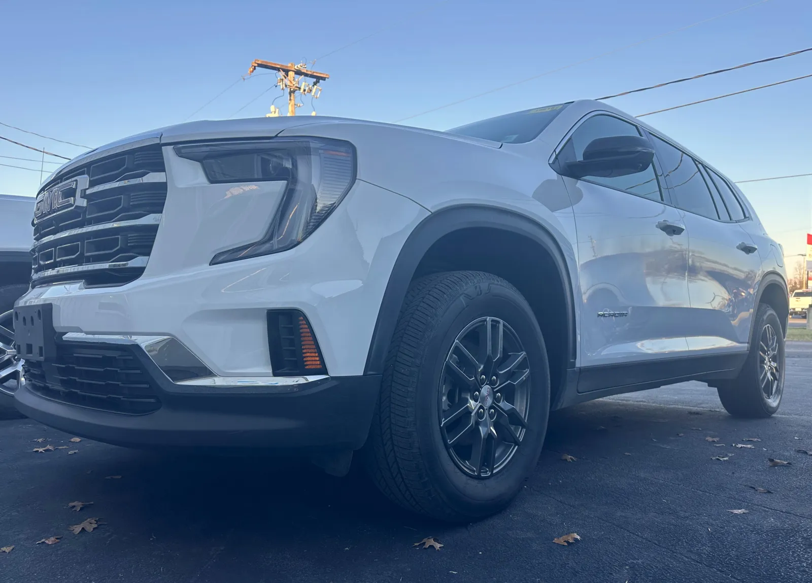 2025 GMC Acadia Elevation's photo