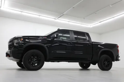 Photos of 2022 Chevrolet Silverado 1500 ZR2 for sale in Clinton, MO at Jim Falk Motors