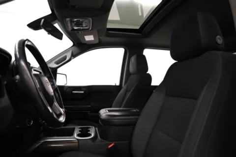 More photos of 2020 Chevrolet Silverado 1500 RST at Jim Falk Motors, MO