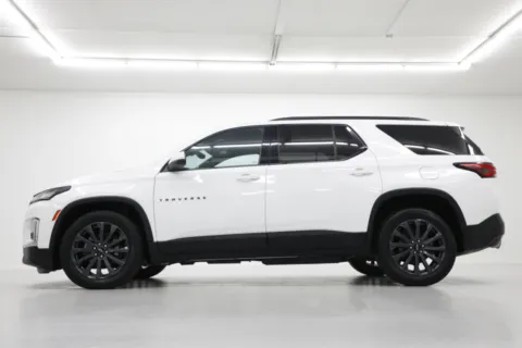 Photos of 2023 Chevrolet Traverse RS for sale in Clinton, MO at Jim Falk Motors