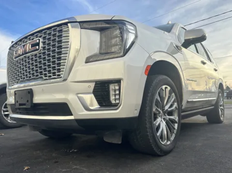 White 2024 GMC Yukon Denali for sale in Clinton, MO