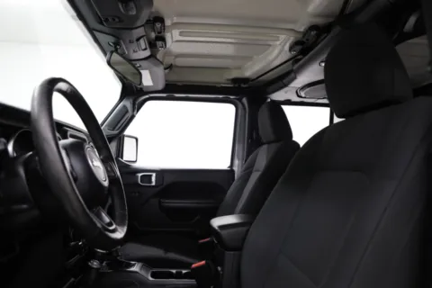 More photos of 2021 Jeep Gladiator Sport at Jim Falk Motors, MO