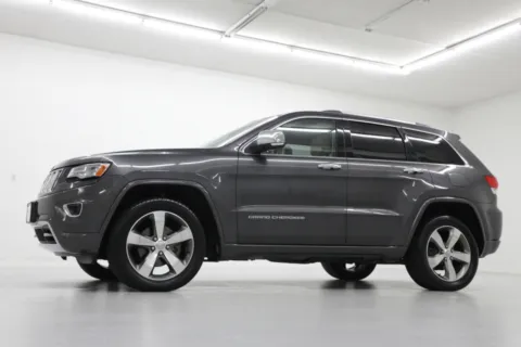 Photos of 2016 Jeep Grand Cherokee Overland for sale in Clinton, MO at Jim Falk Motors