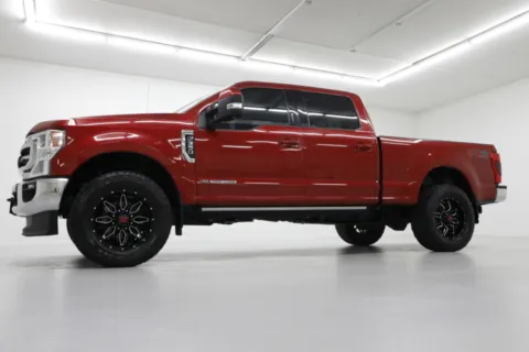 Photos of 2020 Ford Super Duty F-350 SRW LARIAT for sale in Clinton, MO at Jim Falk Motors