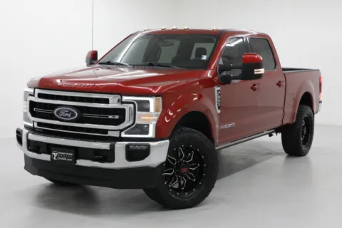More photos of 2020 Ford Super Duty F-350 SRW LARIAT at Jim Falk Motors, MO