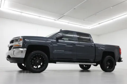 Photos of 2018 Chevrolet Silverado 1500 LT for sale in Clinton, MO at Jim Falk Motors