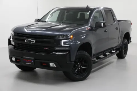 More photos of 2020 Chevrolet Silverado 1500 LT Trail Boss at Jim Falk Motors, MO