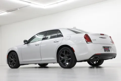 More photos of 2021 Chrysler 300 S at Jim Falk Motors, MO