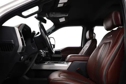 More photos of 2022 Ford Super Duty F-250 SRW Platinum at Jim Falk Motors, MO