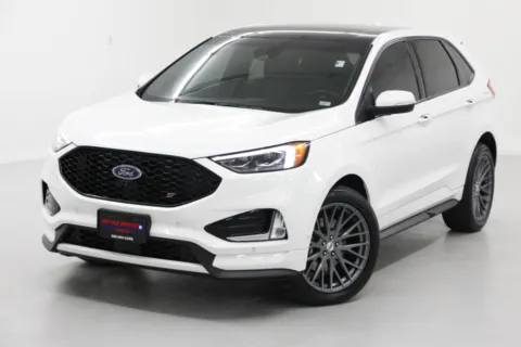 More photos of 2020 Ford Edge ST at Jim Falk Motors, MO