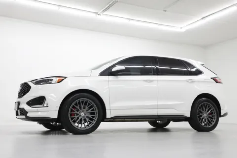 Photos of 2020 Ford Edge ST for sale in Clinton, MO at Jim Falk Motors