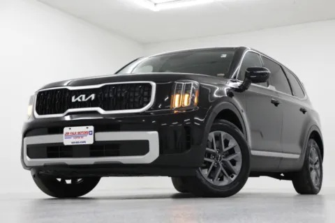 Black 2024 Kia Telluride LX for sale in Clinton, MO