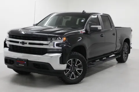 More photos of 2021 Chevrolet Silverado 1500 LT at Jim Falk Motors, MO