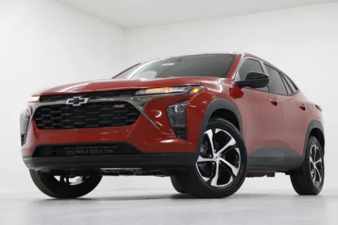 Red 2026 Chevrolet Trax 1RS for sale in Clinton, MO