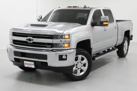 More photos of 2019 Chevrolet Silverado 2500HD LTZ at Jim Falk Motors, MO