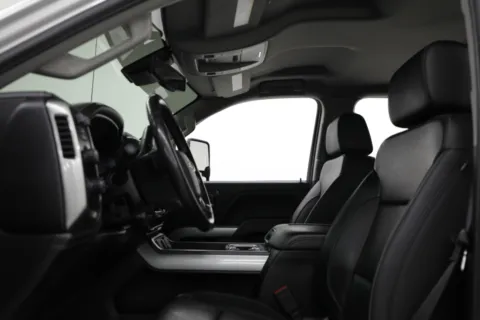 More photos of 2019 Chevrolet Silverado 2500HD LTZ at Jim Falk Motors, MO