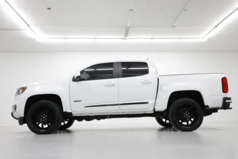 Another view of 2019 Chevrolet Colorado 4WD LT for sale in Clinton, MO at Jim Falk Motors