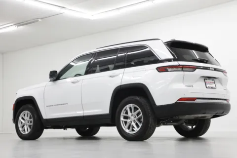 Another view of 2025 Jeep Grand Cherokee Laredo X for sale in Clinton, MO at Jim Falk Motors