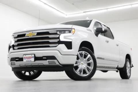 White 2022 Chevrolet Silverado 1500 High Country for sale in Clinton, MO