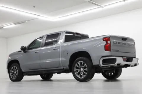 More photos of 2023 Chevrolet Silverado 1500 LT at Jim Falk Motors, MO