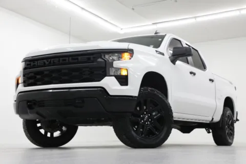 White 2025 Chevrolet Silverado 1500 Custom Trail Boss for sale in Clinton, MO
