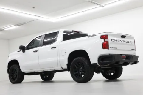 More photos of 2025 Chevrolet Silverado 1500 Custom Trail Boss at Jim Falk Motors, MO