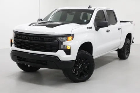 More photos of 2025 Chevrolet Silverado 1500 Custom Trail Boss at Jim Falk Motors, MO