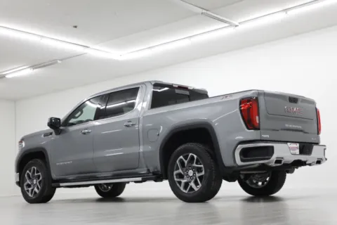 More photos of 2026 GMC Sierra 1500 SLT at Jim Falk Motors, MO
