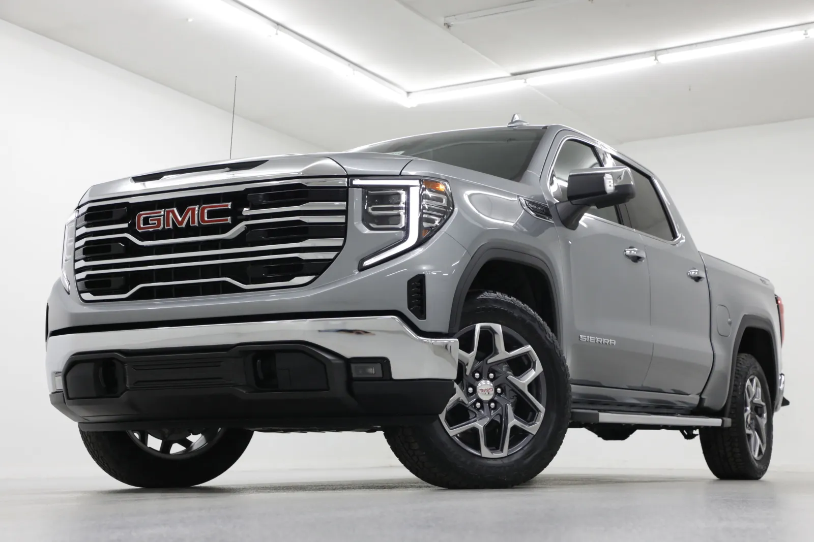 Gray 2026 GMC Sierra 1500 SLT for sale in Clinton, MO