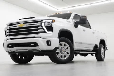 White 2024 Chevrolet Silverado 2500HD High Country for sale in Clinton, MO