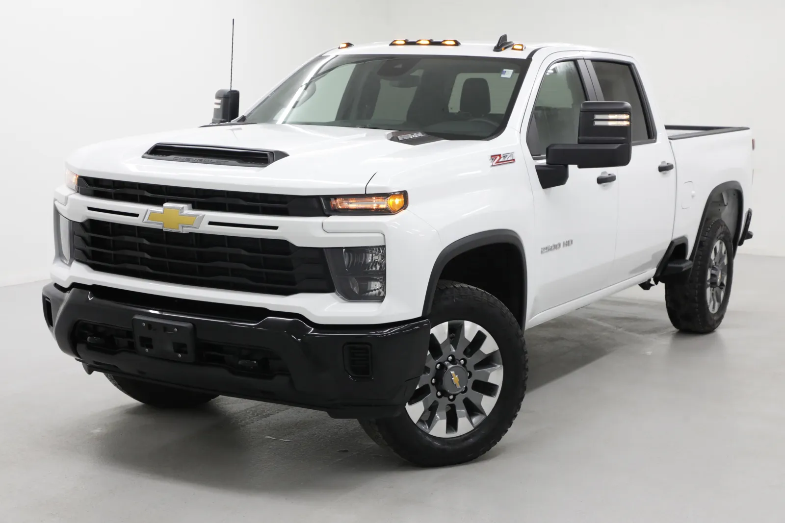 White 2026 Chevrolet Silverado 2500HD Custom for sale in Clinton, MO