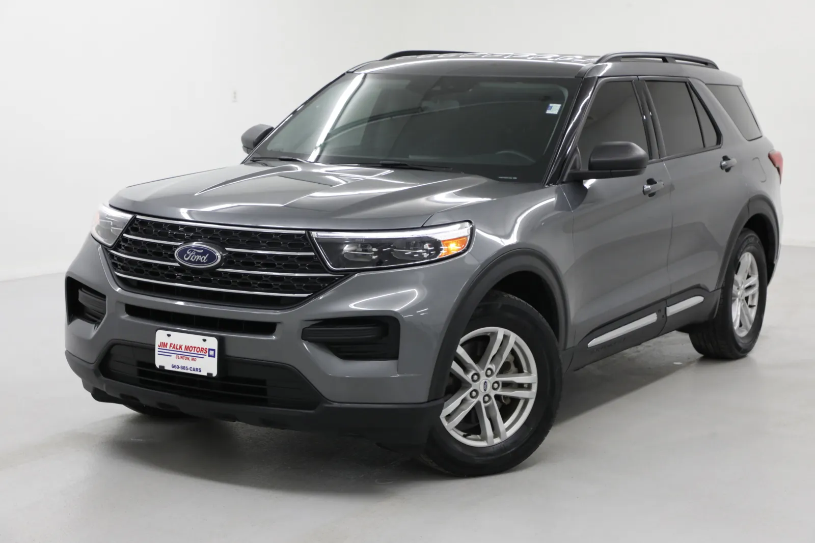 Gray 2022 Ford Explorer XLT for sale in Clinton, MO