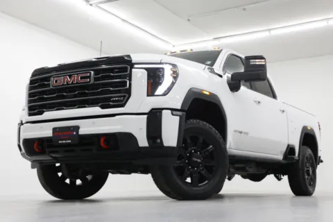 White 2025 GMC Sierra 2500HD AT4 for sale in Clinton, MO
