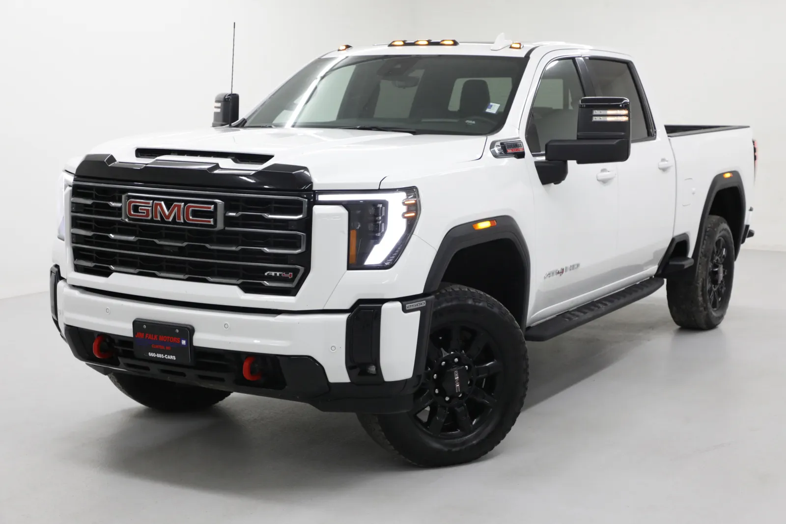 White 2025 GMC Sierra 2500HD AT4 for sale in Clinton, MO