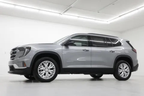 Photos of 2026 GMC Acadia FWD Elevation for sale in Clinton, MO at Jim Falk Motors