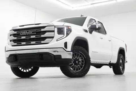 White 2026 GMC Sierra 1500 SLE for sale in Clinton, MO