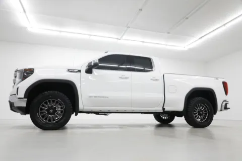 Photos of 2026 GMC Sierra 1500 SLE for sale in Clinton, MO at Jim Falk Motors