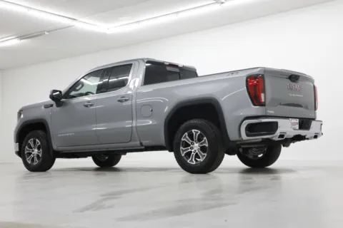 More photos of 2026 GMC Sierra 1500 SLE at Jim Falk Motors, MO