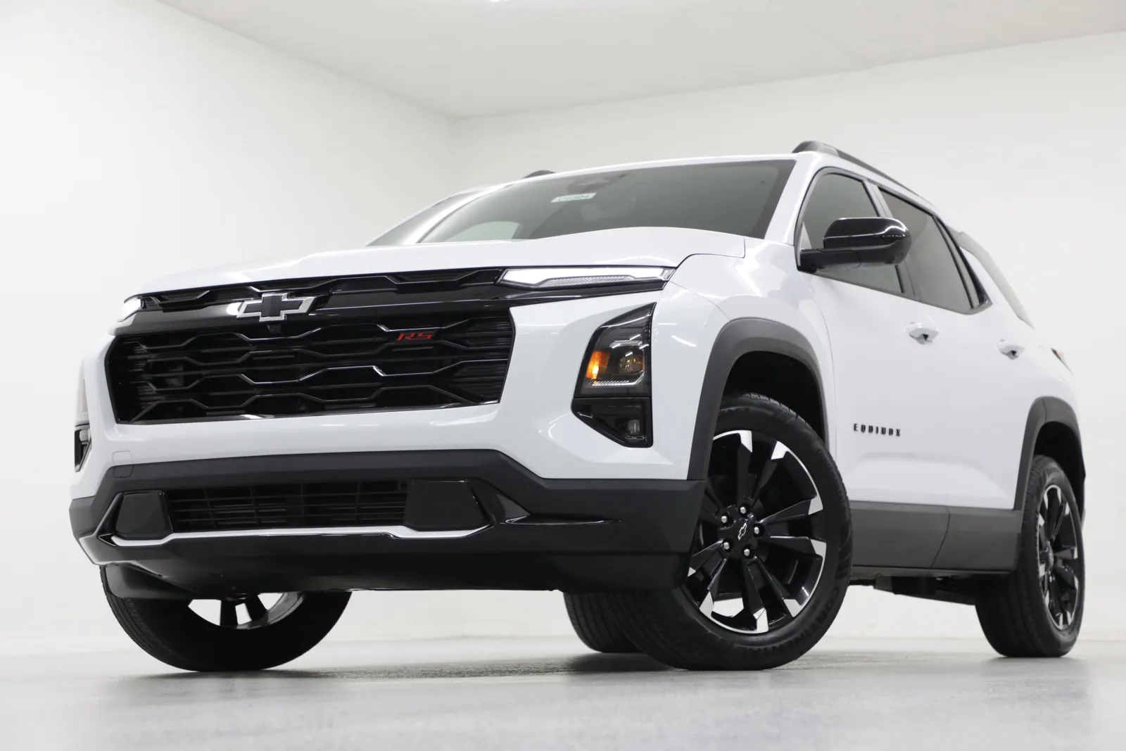 White 2026 Chevrolet Equinox AWD RS for sale in Clinton, MO